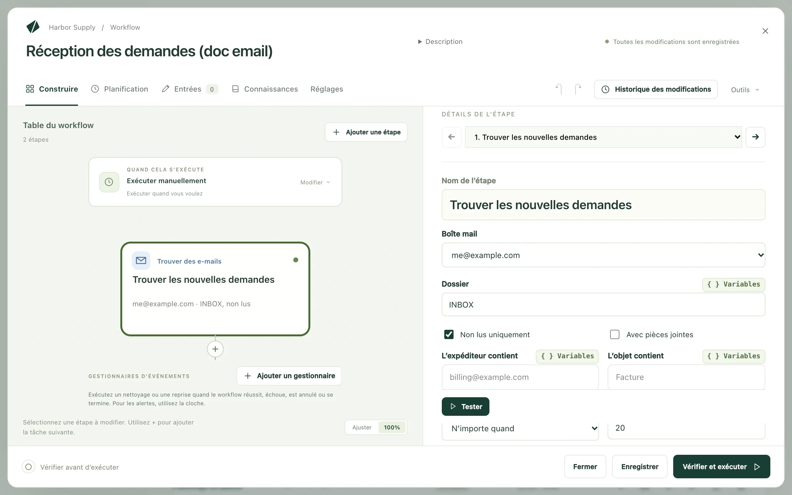 Une étape Trouver des e-mails dans l’éditeur de workflow, avec sa boîte mail et ses filtres